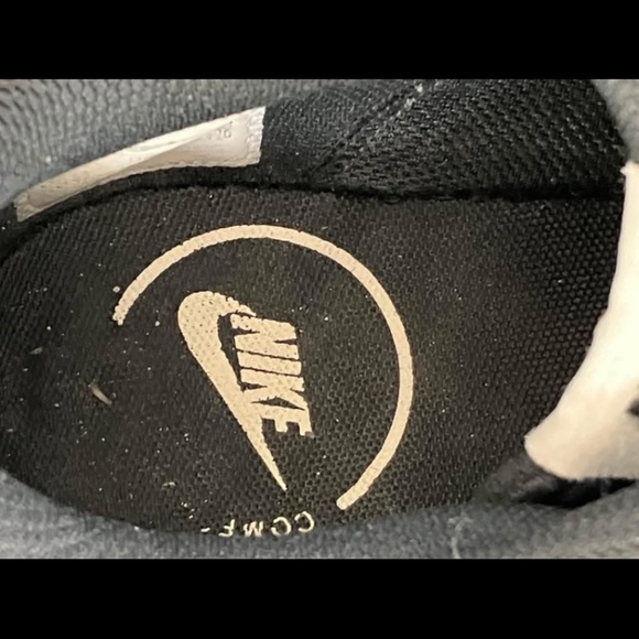 Nike youth size 6Y (big boys / girls) Boys Court Legacy DA5380-002 - Picture 8 of 11